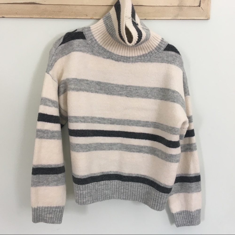 THML gray ivory stripe turtleneck sweater xs